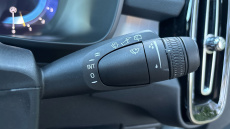 Volvo XC40 2.0 B3P Core 5dr Auto Petrol Estate